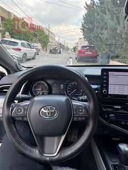 تۆیۆتا کامری